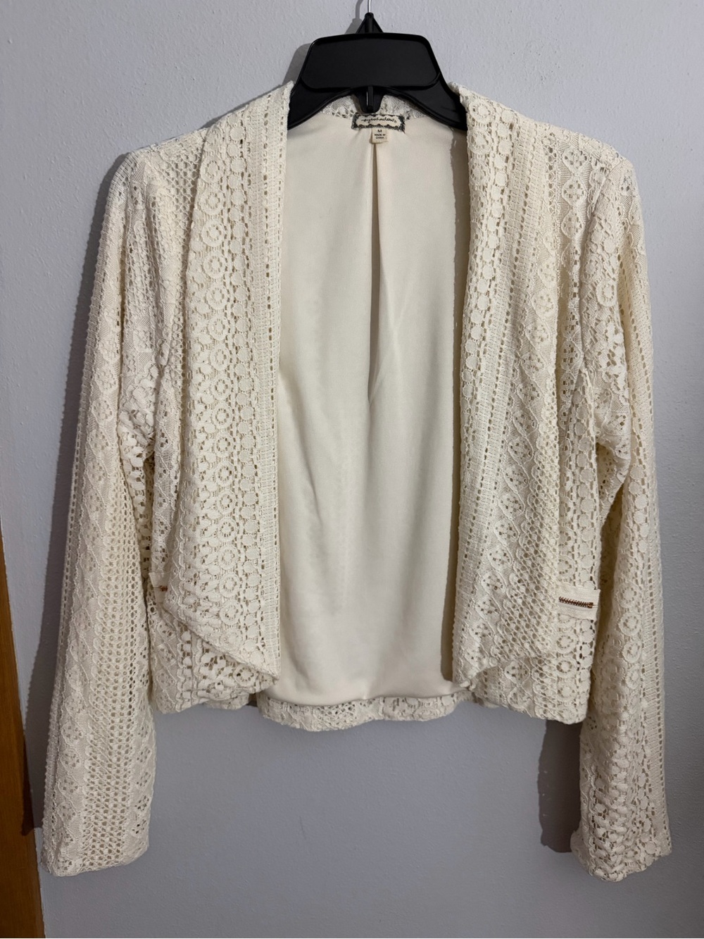 Eyeshadow Cream Crochet Lined Open-Front Cardigan